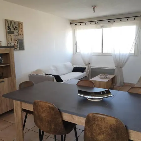 Entier : Maison Салейль